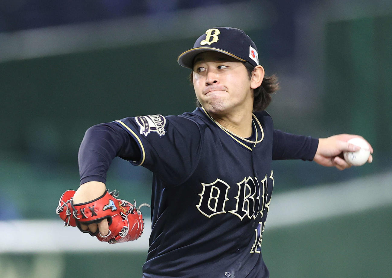日本ハム対オリックス　後ろ髪をなびかせながら投球するオリックス先発の宮城（撮影・河野匠）
