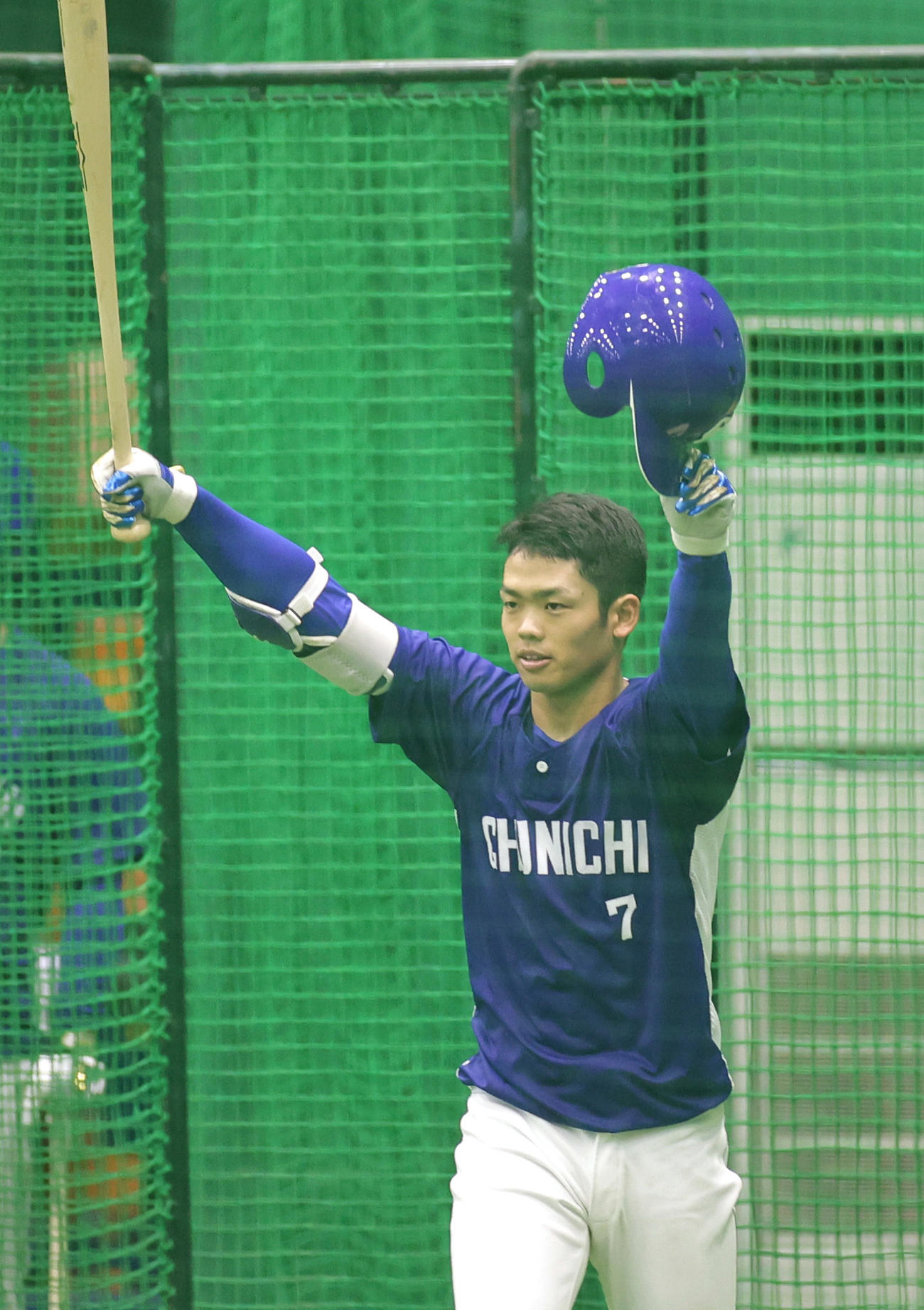 阪神対中日　打撃練習を行う根尾（撮影・清水貴仁）