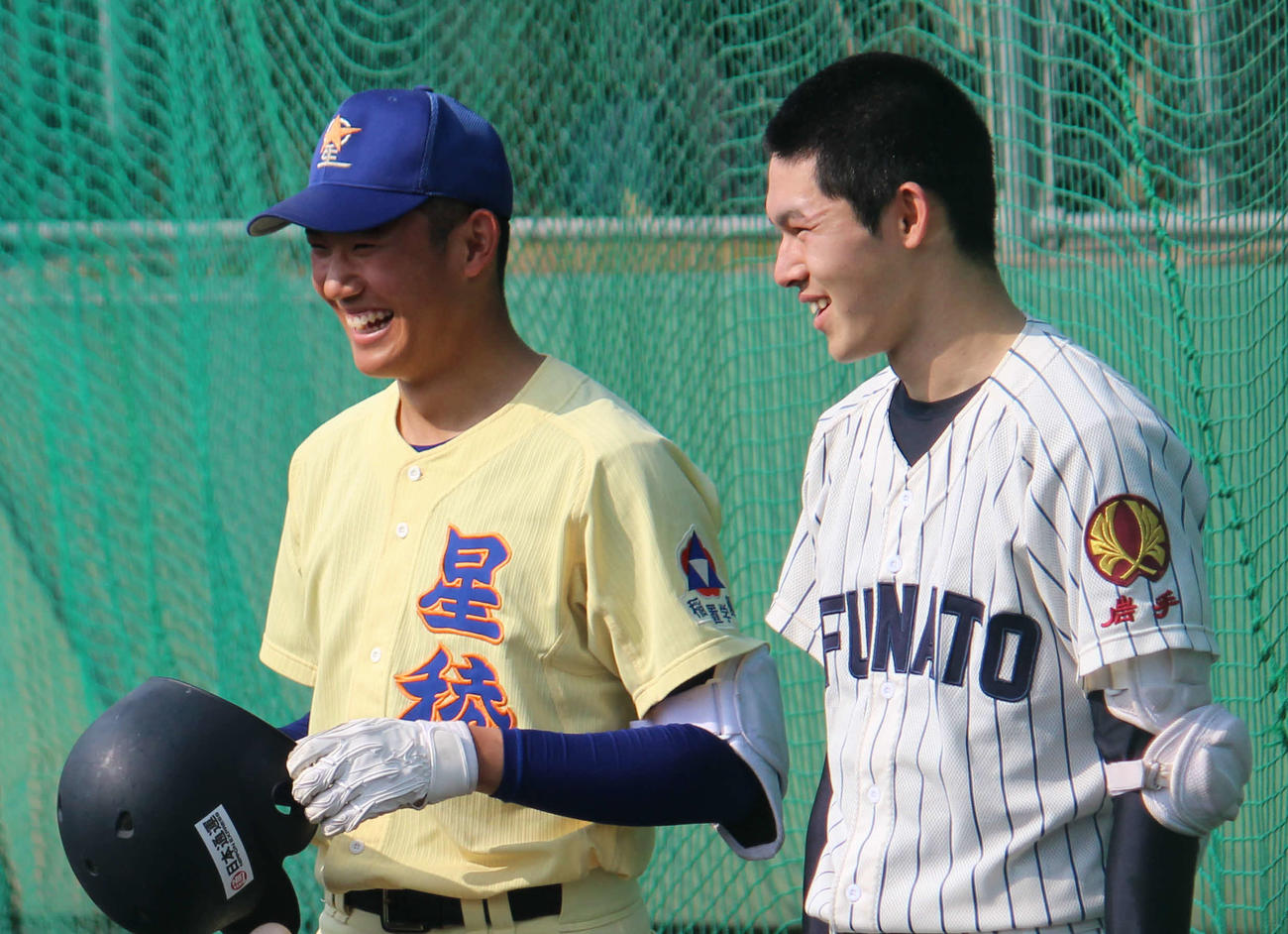 19年4月、高校日本代表合宿での奥川と佐々木朗（撮影・金子真仁）