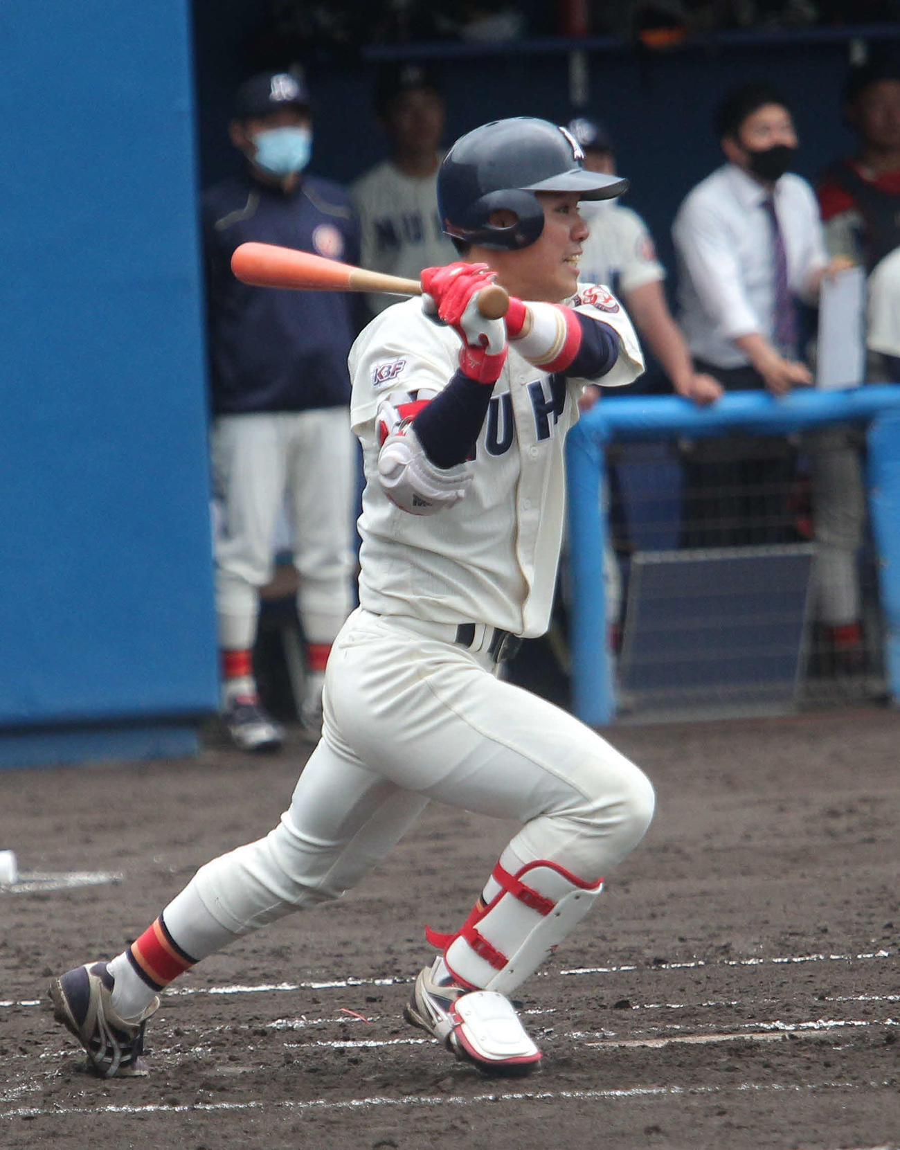 1回2死満塁で先制の2点右前打を放つ笠原