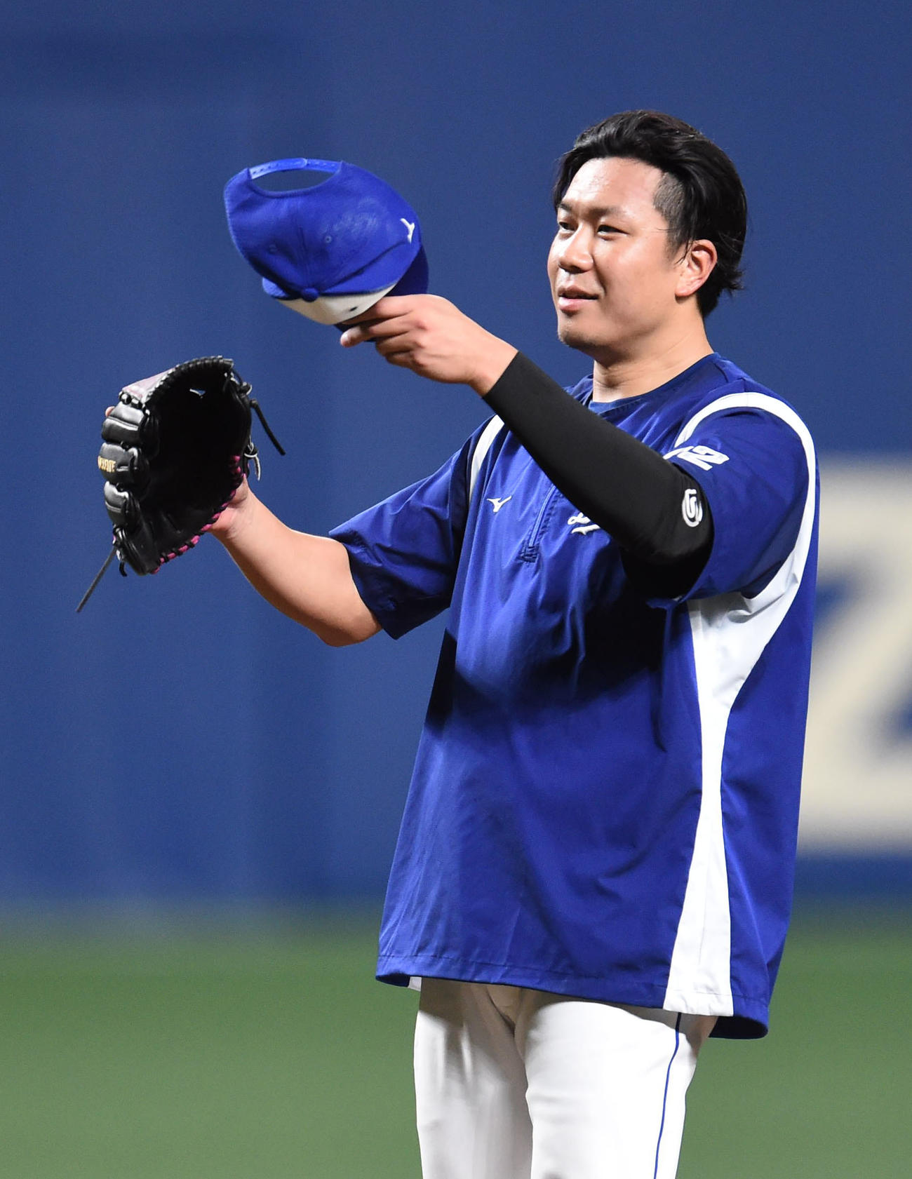 中日投手練習　マウンドを利用した投球練習を終えた大野雄（撮影・森本幸一）