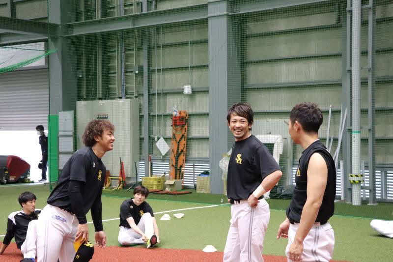 メットライフドームの室内練習場で調整したソフトバンク松田（球団提供）