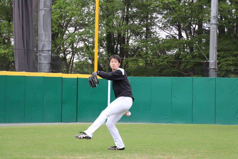 西武第2球場で調整したソフトバンク武田（球団提供）