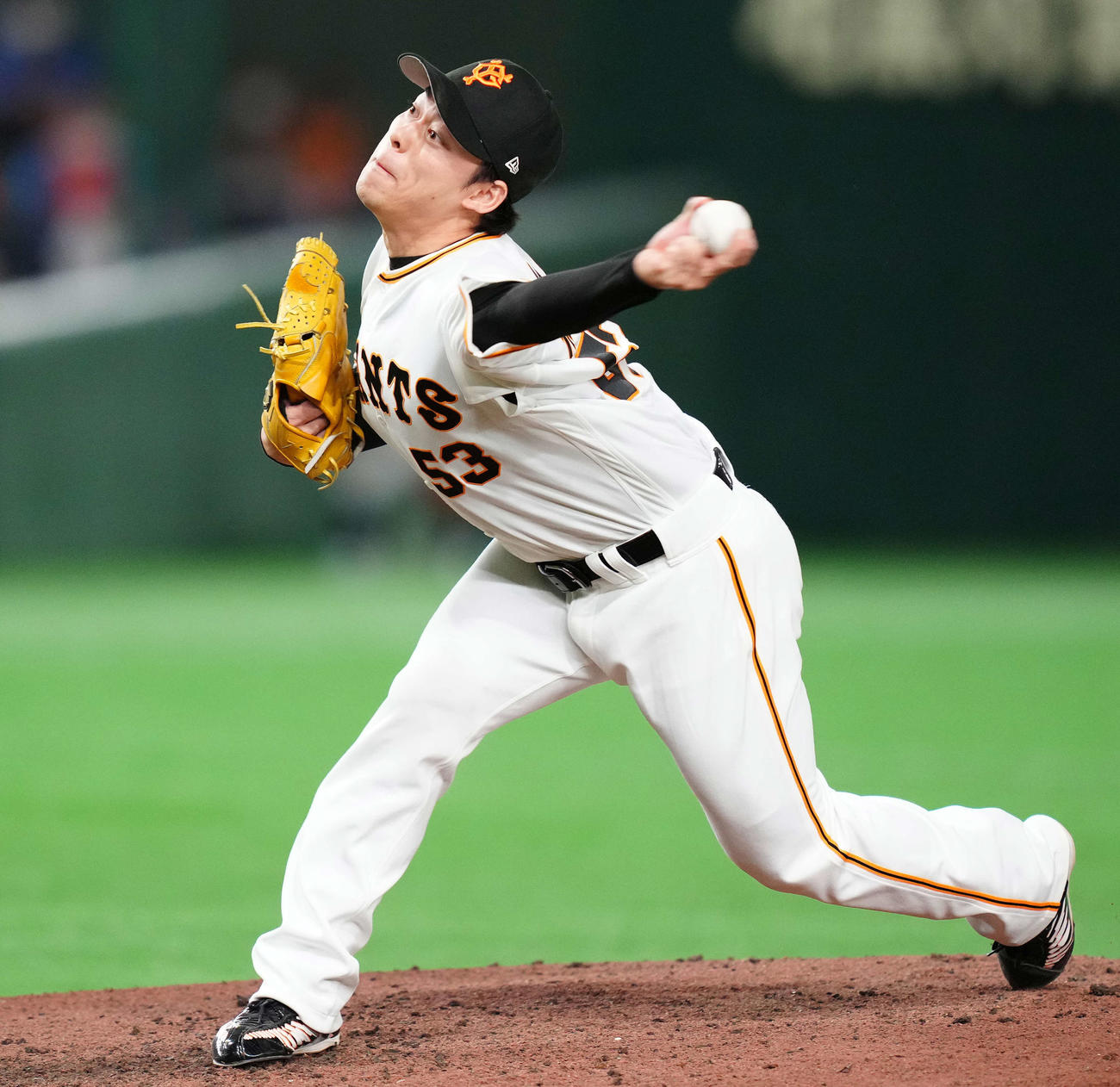 巨人対広島　巨人3番手の高梨（撮影・江口和貴）