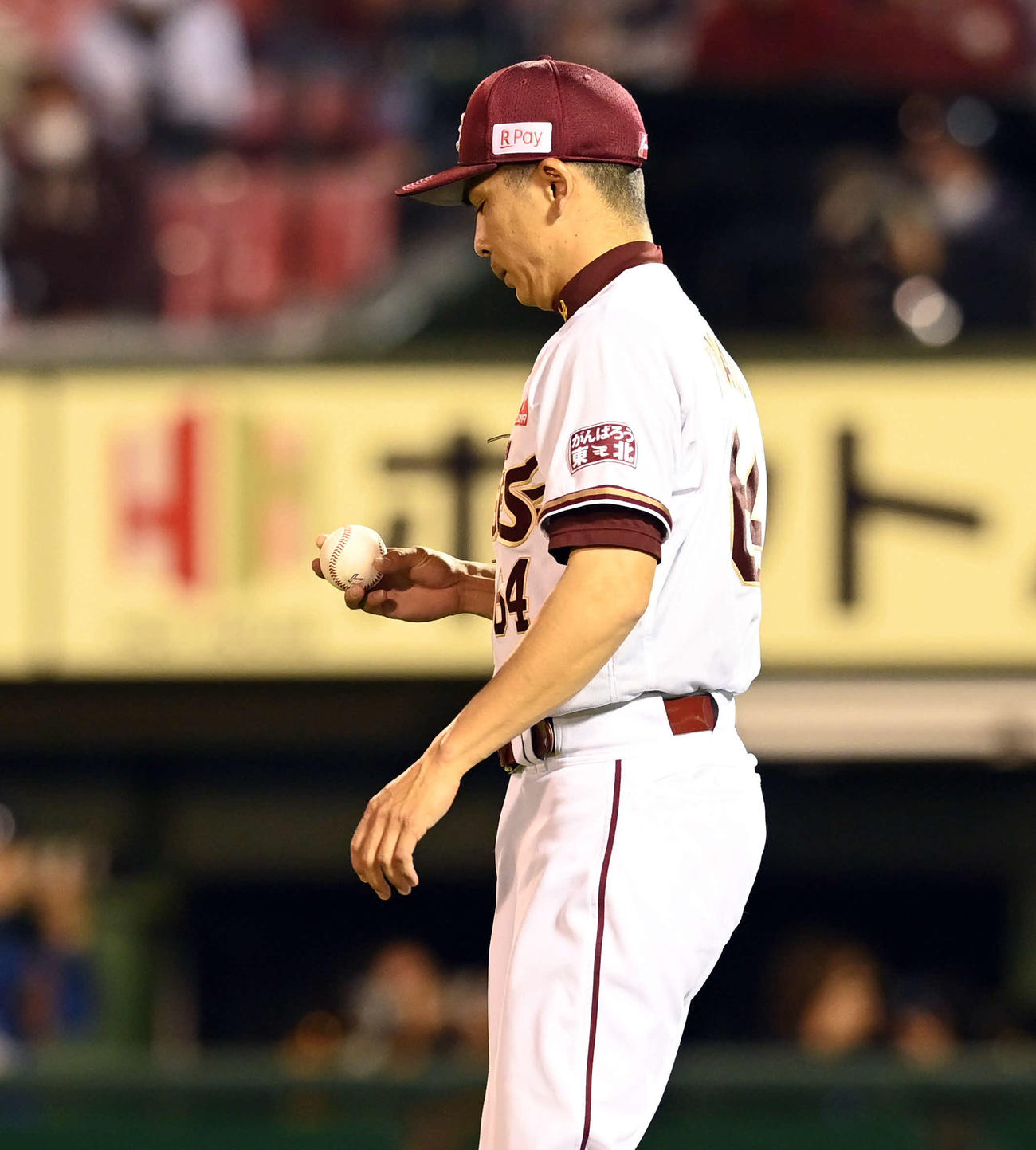 楽天対日本ハム　8回表、3失点した楽天福山（撮影・たえ見朱実）