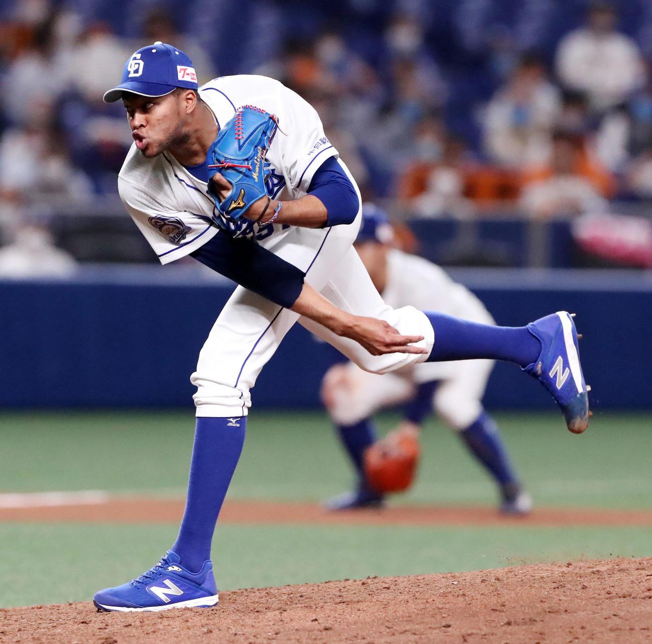 中日対巨人　9回表、中日3番手で登板するR・マルティネス（撮影・加藤哉）