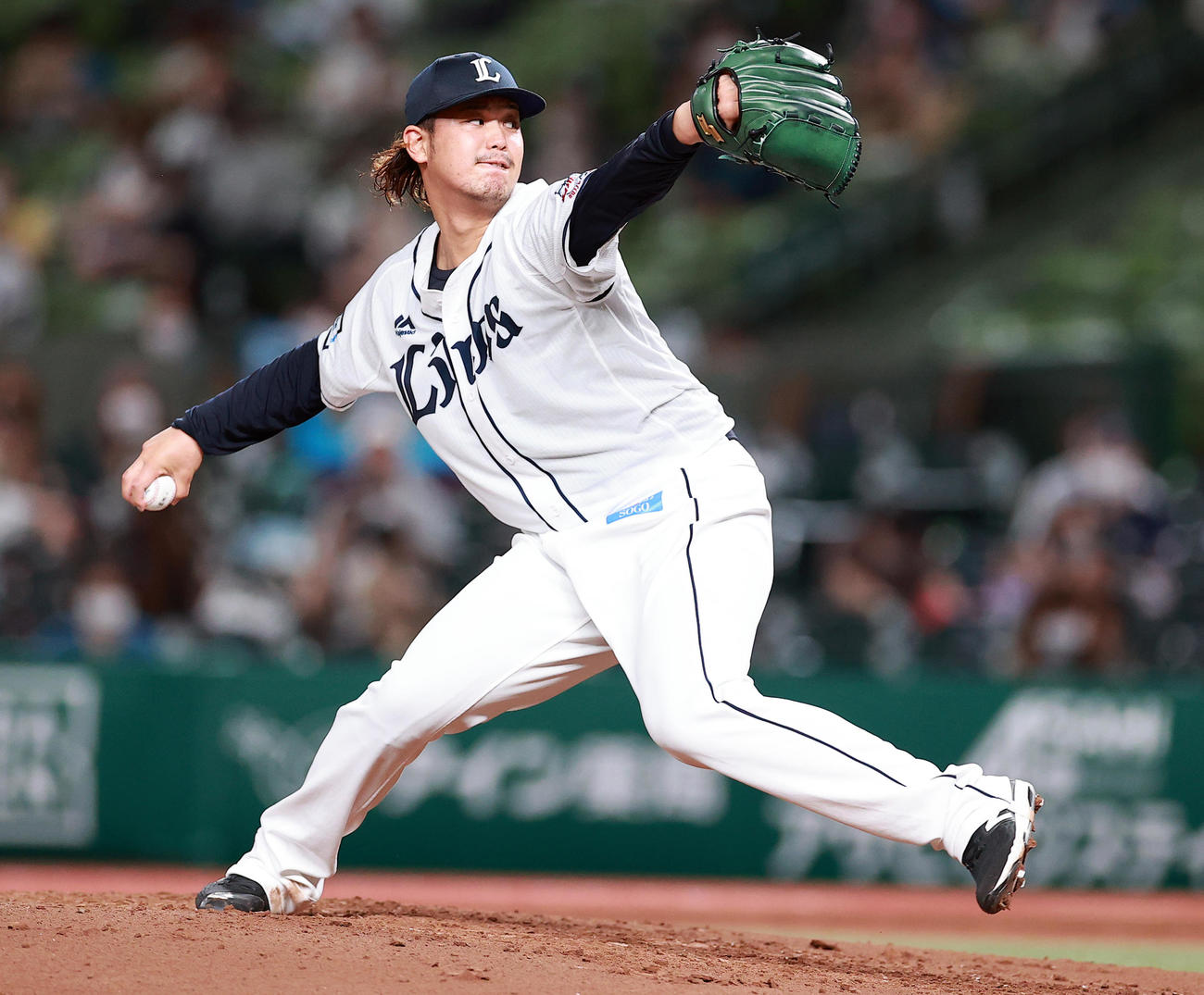 西武対日本ハム　力投する西武先発の高橋（撮影・浅見桂子）