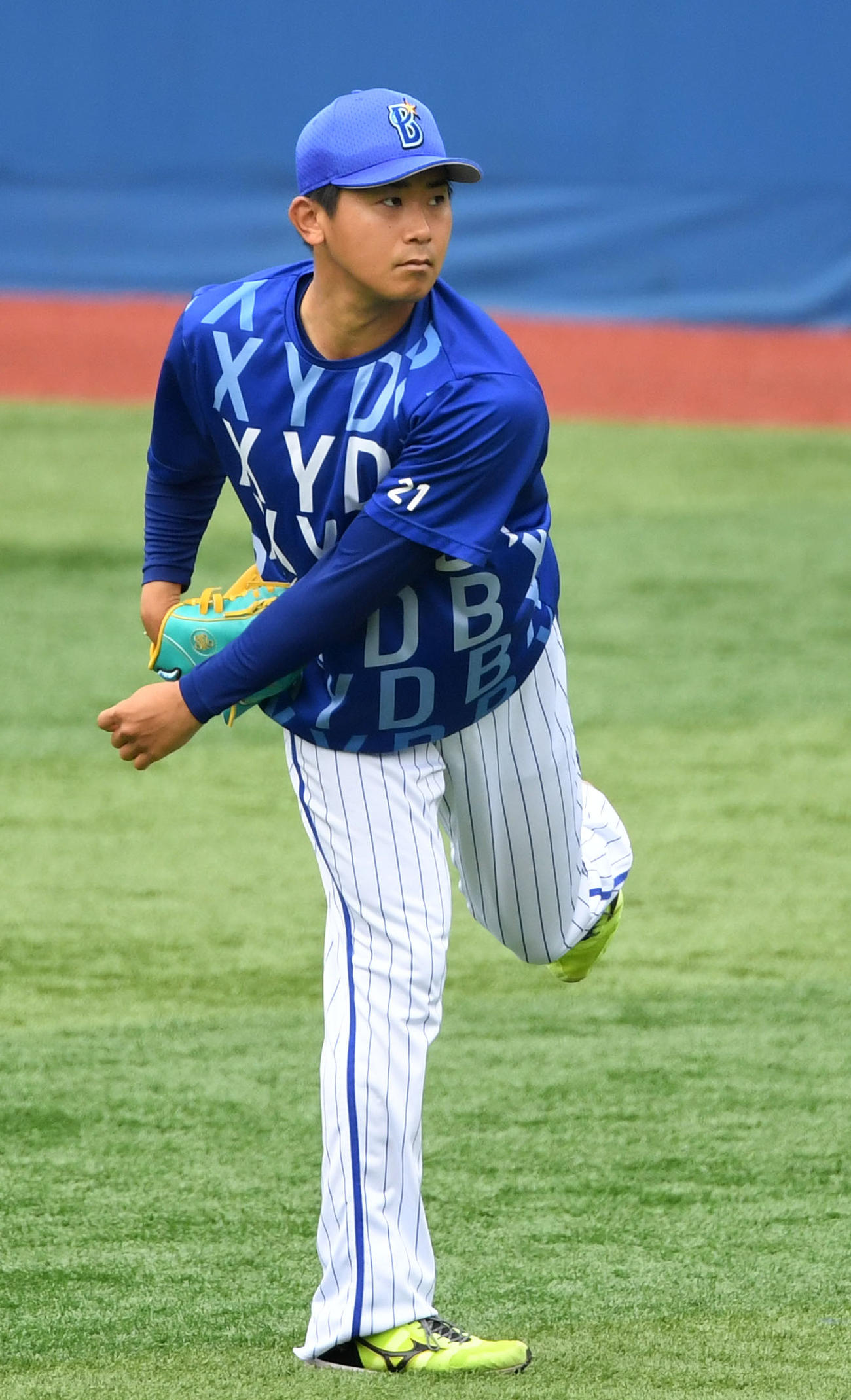 キャッチボールをするDeNA今永（2021年5月20日撮影）
