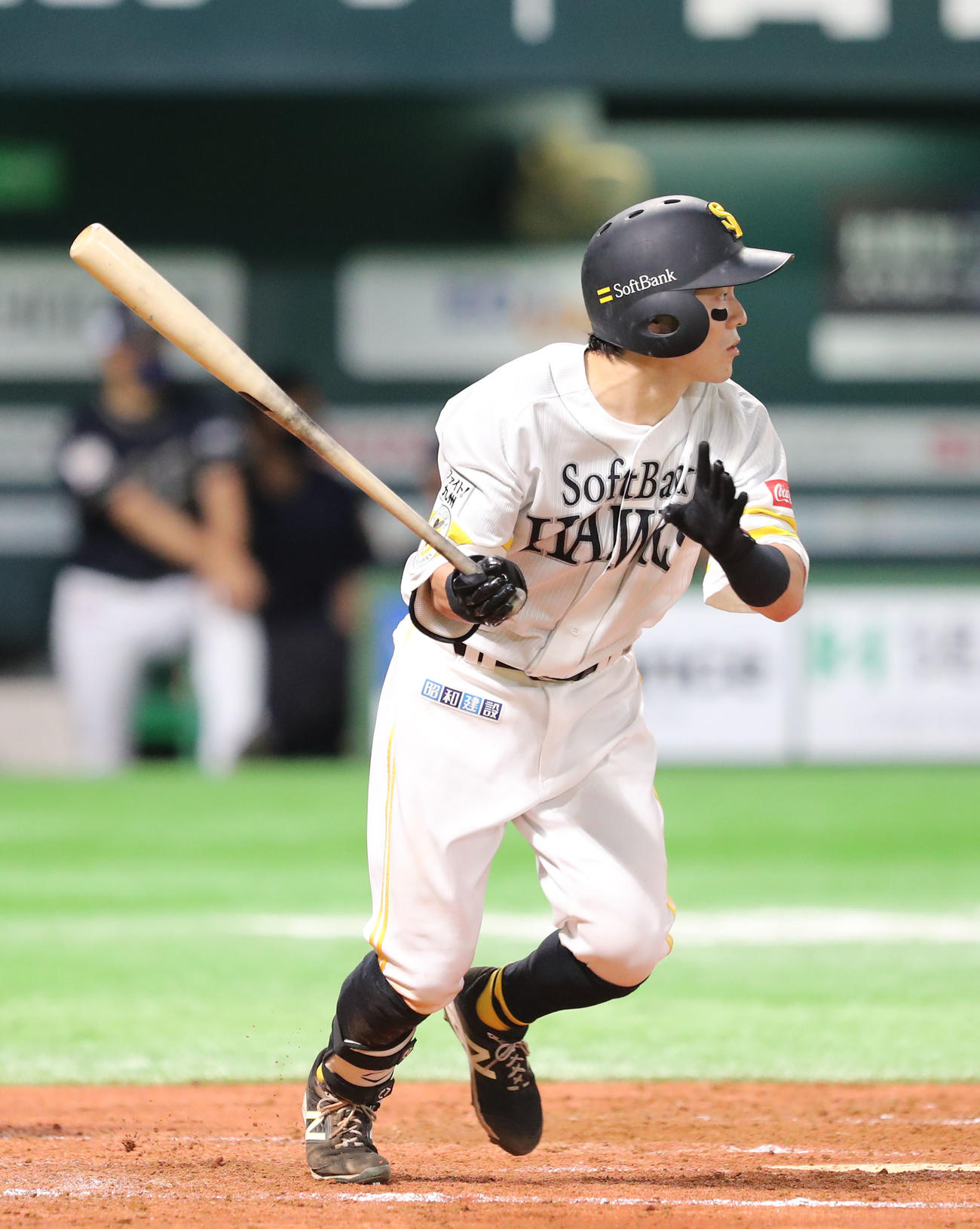 ソフトバンク対オリックス　3回裏ソフトバンク無死一塁、牧原大成は左前安打を放つ（撮影・梅根麻紀）