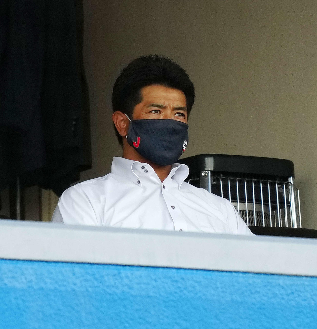 ヤクルト－DeNA戦視察のため、神宮球場に訪れた侍ジャパン稲葉監督（撮影・江口和貴）
