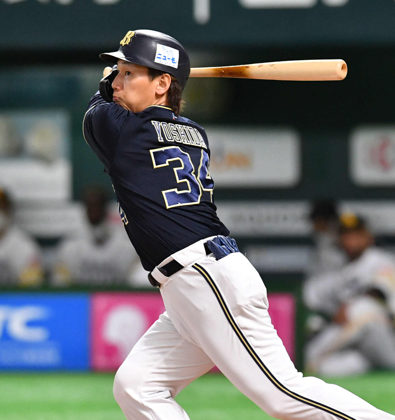 ソフトバンク対オリックス　9回表オリックス無死、吉田正は通算100号となる左越え本塁打を放つ（撮影・岩下翔太）