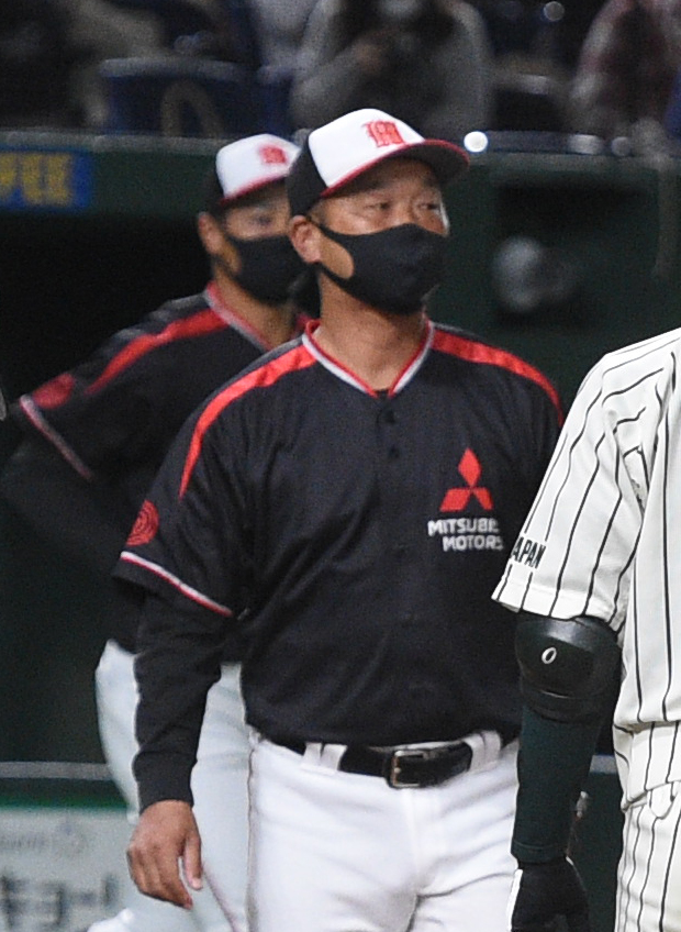 三菱自動車岡崎・野波尚伸監督（2020年11月25日撮影）