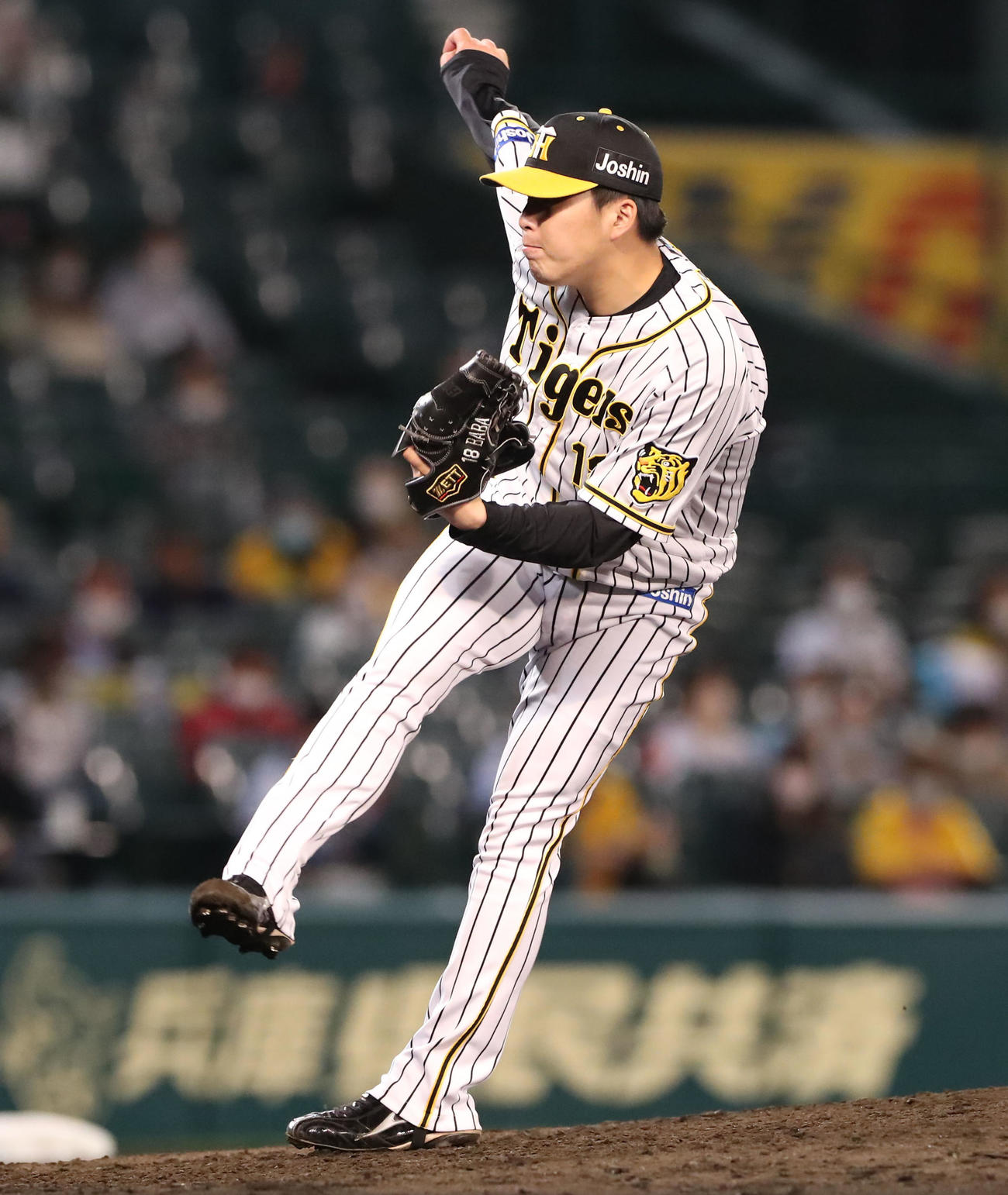 阪神対ロッテ　7回表、阪神3番手で登板する馬場（撮影・加藤哉）