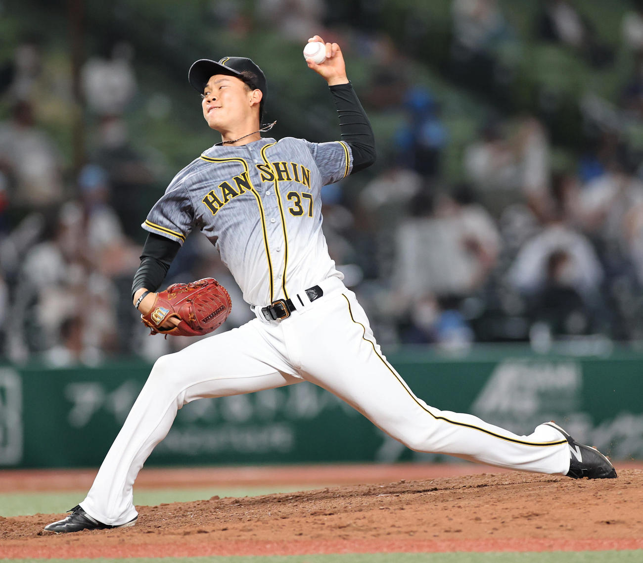 西武対阪神　7回裏西武1死、プロ初登板の及川（撮影・清水貴仁）