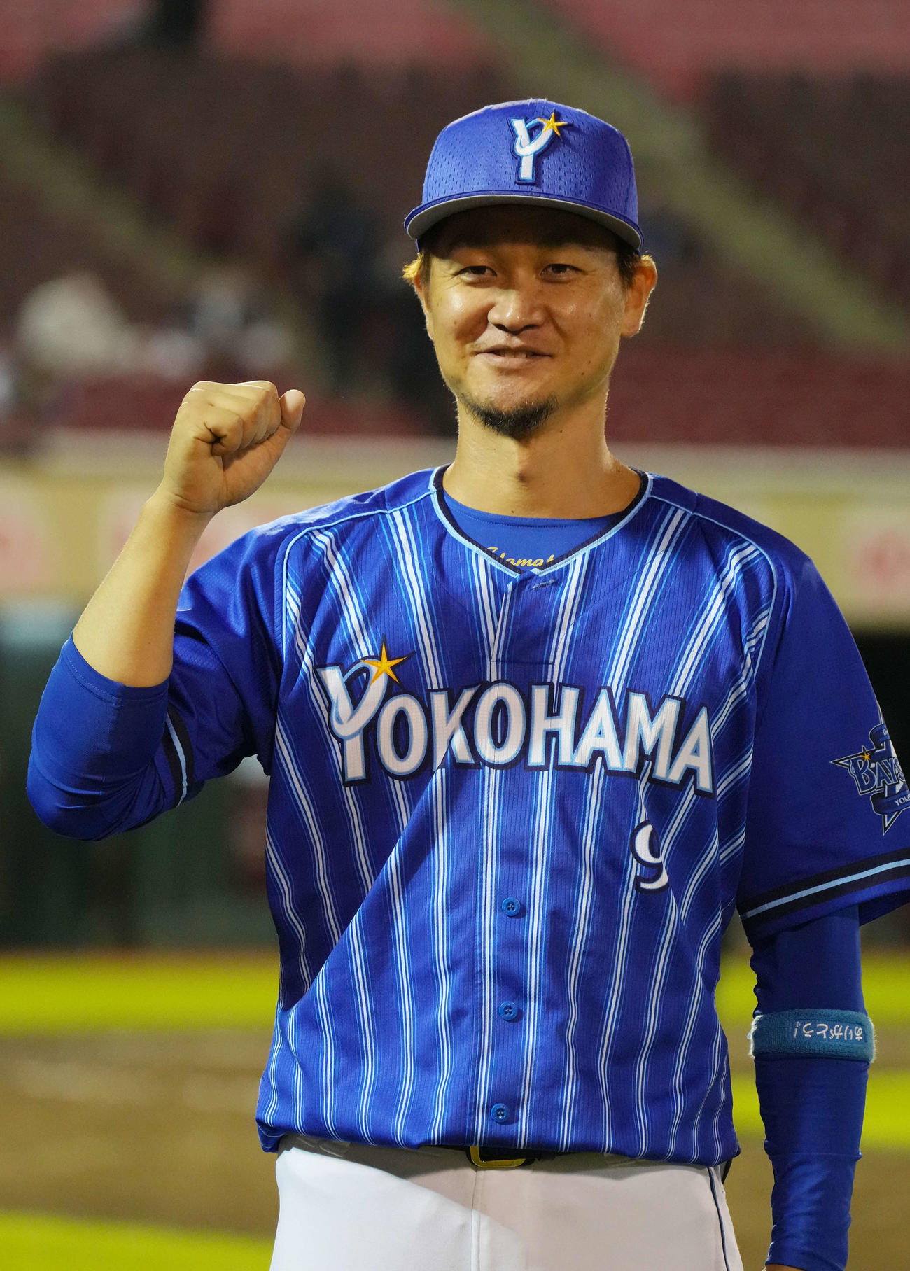 楽天対DeNA　楽天を下し、笑顔でガッツポーズを見せる大和（撮影・河野匠）