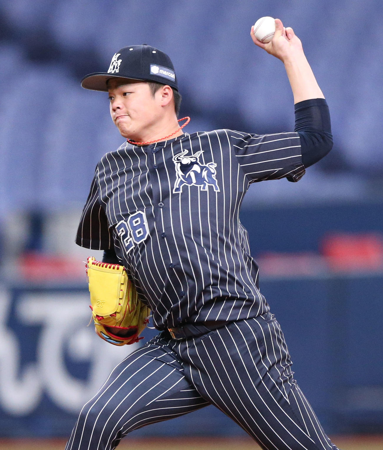 オリックス対ヤクルト　8回、オリックス5番手で登板の富山（撮影・上山淳一）