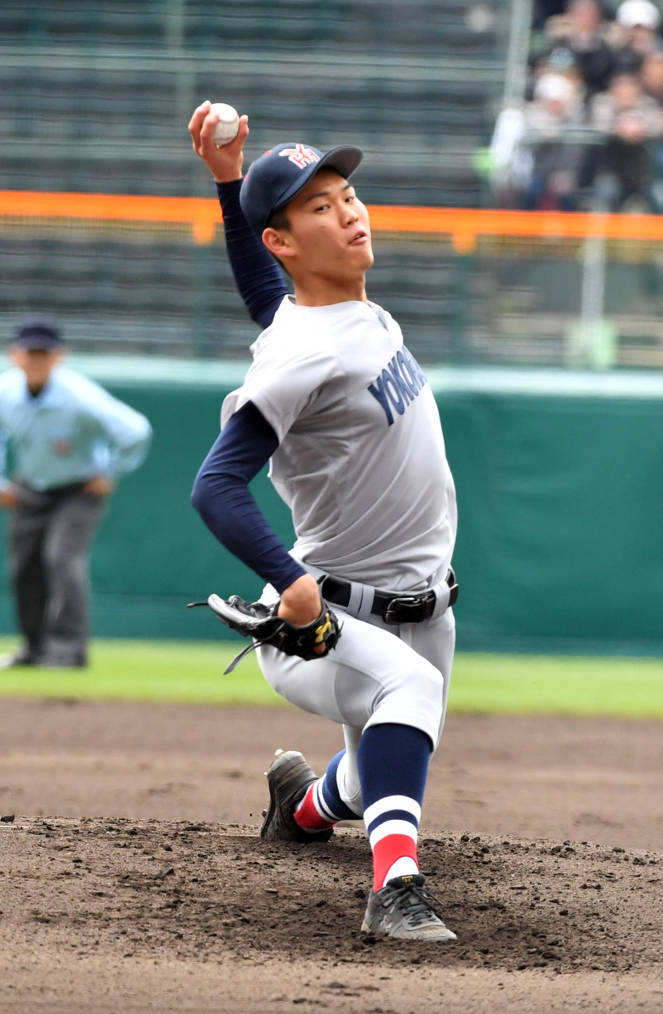 選抜高校野球大会で先発した横浜・及川（2019年3月撮影）