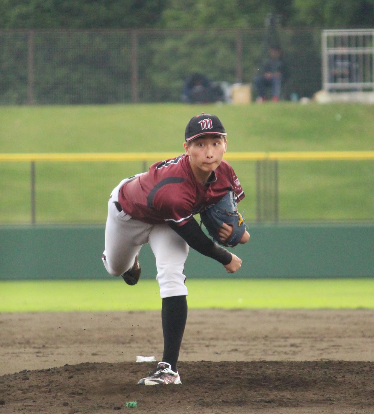 明星大対武蔵大　入れ替え戦で完封勝利を挙げた明星大・権田（撮影・保坂恭子）