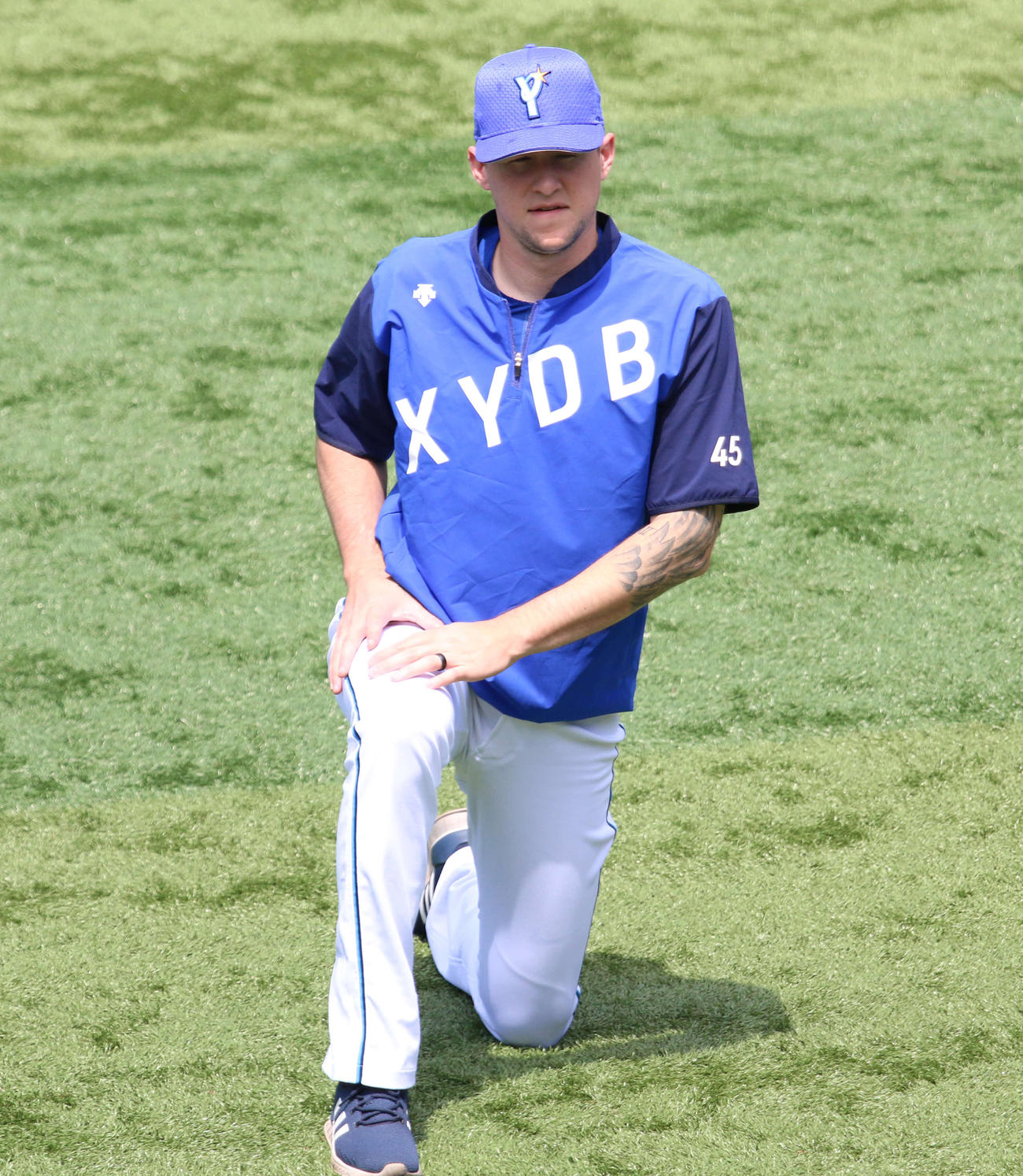 1日ソフトバンク戦の先発へ向けて調整するDeNAピープルズ（撮影・木下大輔）
