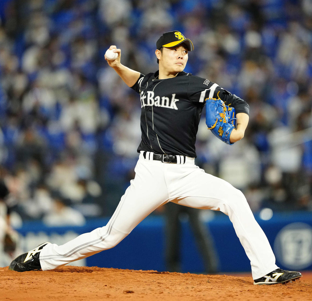 DeNA対ソフトバンク　ソフトバンク3番手の松本（撮影・江口和貴）