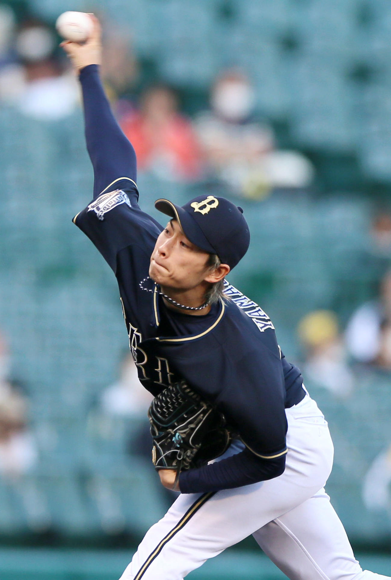 阪神対オリックス　力投するオリックス先発の山岡（撮影・上山淳一）