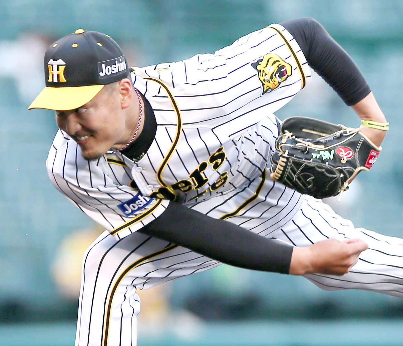 阪神対オリックス　阪神先発の秋山（撮影・上山淳一）