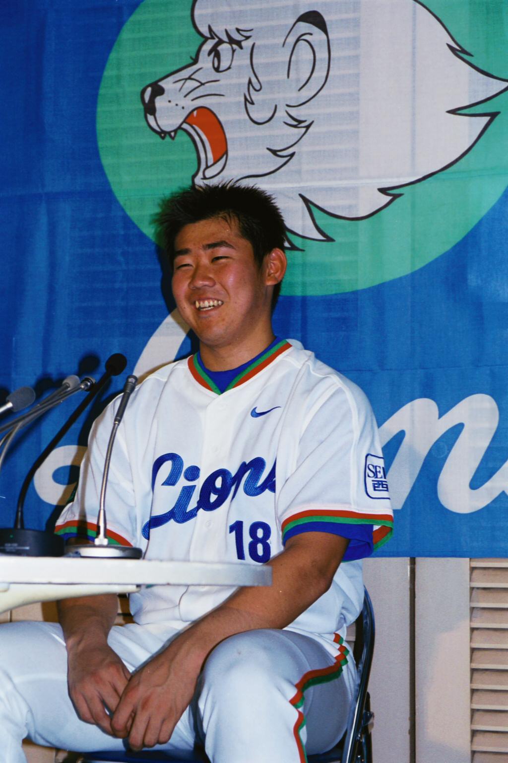 オールスター投手部門トップの西武松坂大輔は「直球で勝負したいです」と抱負を語った（2002年7月2日撮影）
