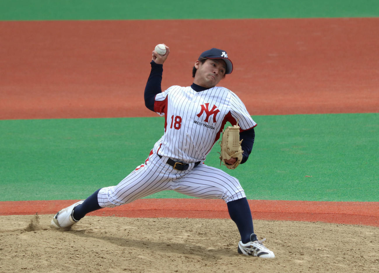 JR千葉対明治安田生命　9回から登板し3者凡退の好投を見せた明治安田生命の小玉和樹（勝部晃多）