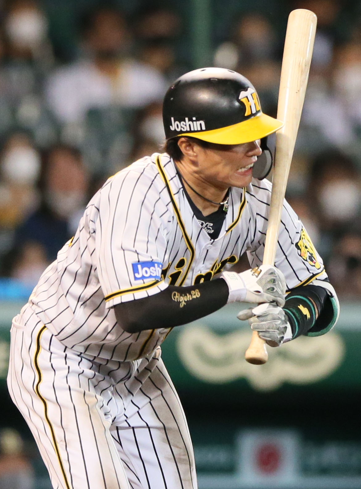 阪神対オリックス　5回裏阪神1死一、二塁、北條は左前適時打を放つ（撮影・上山淳一）