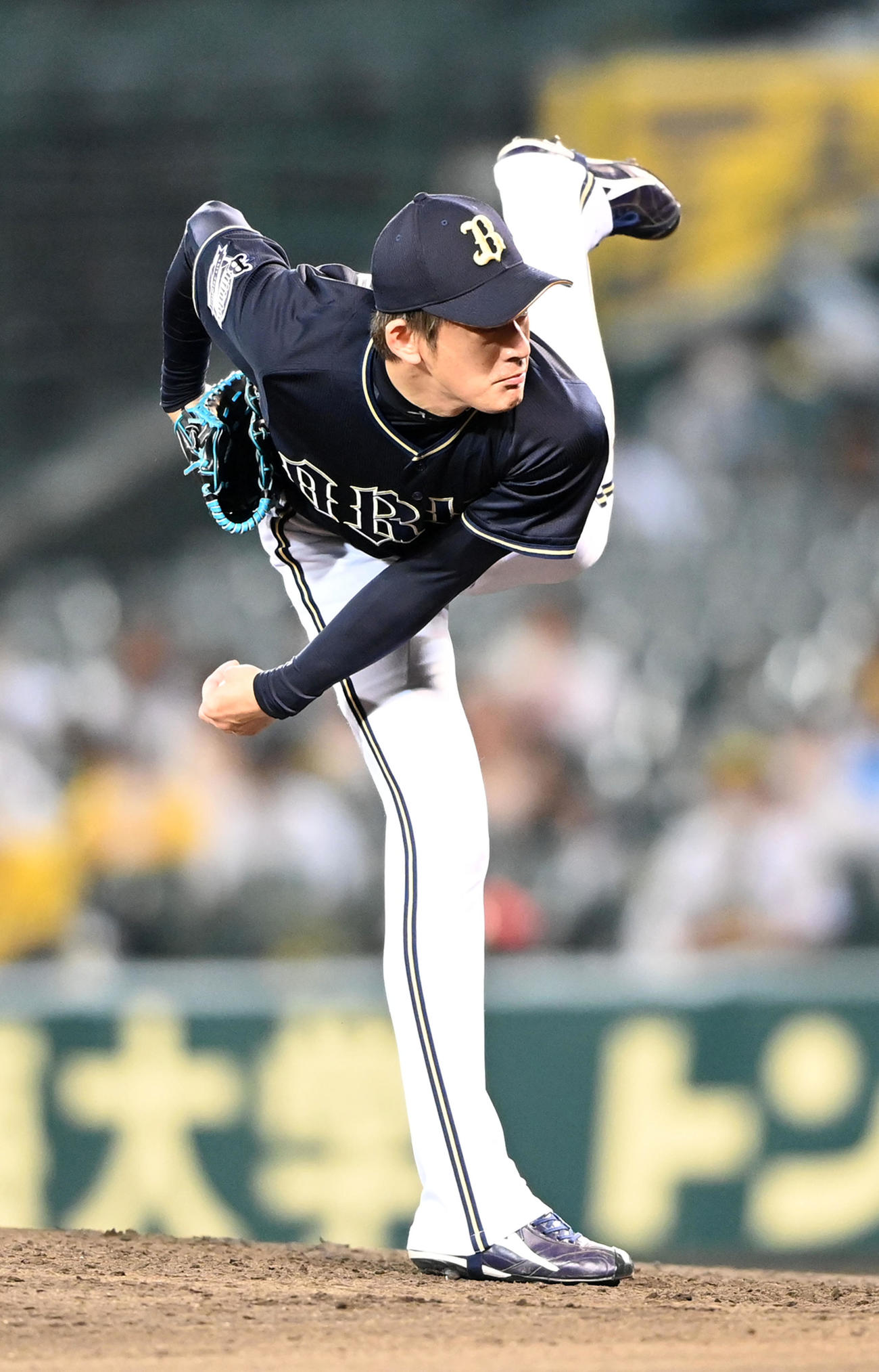 阪神対オリックス　オリックス2番手の能見（撮影・前岡正明）