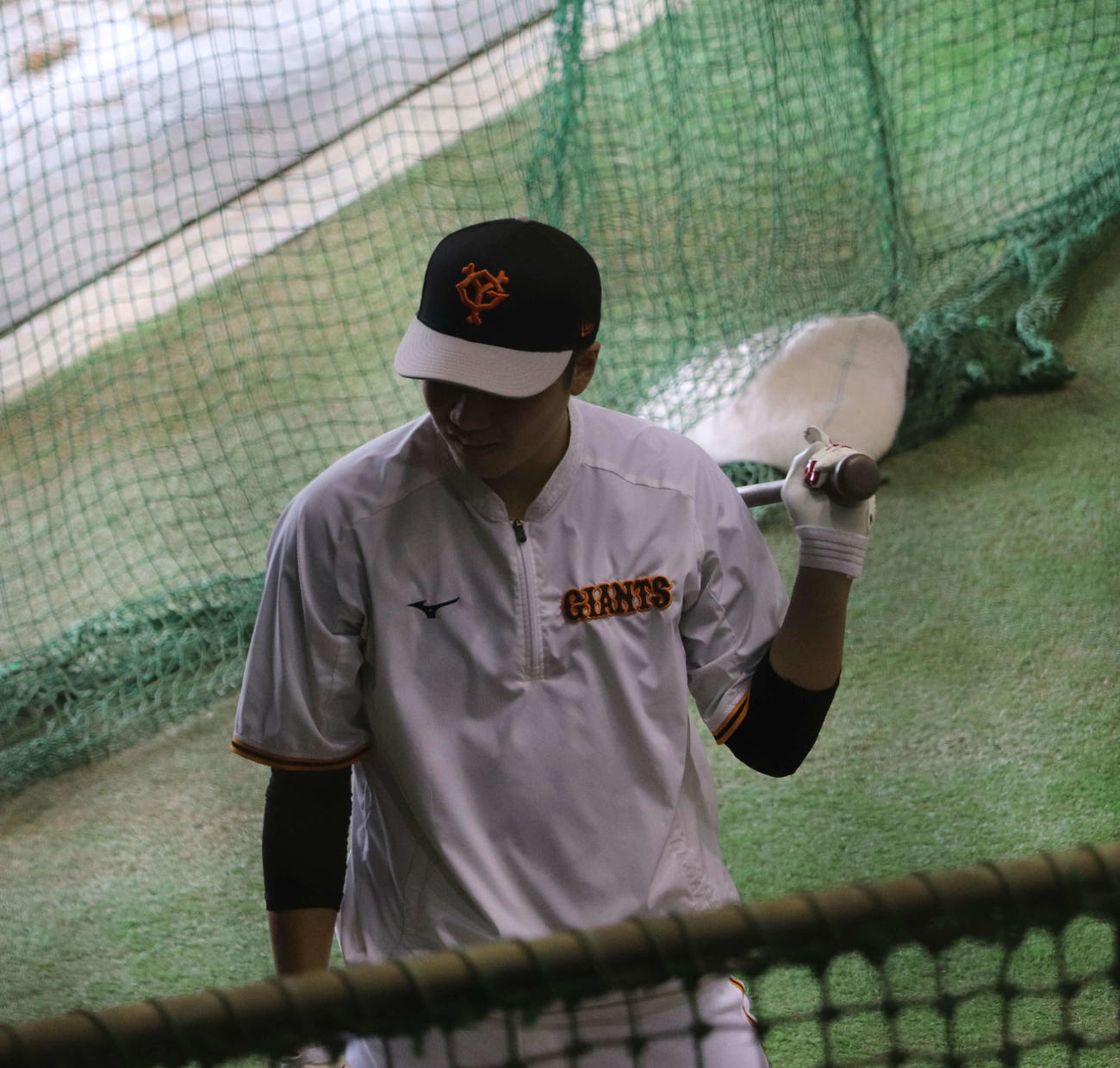 ジャイアンツ球場でフリー打撃を行う巨人坂本（撮影・小早川宗一郎）