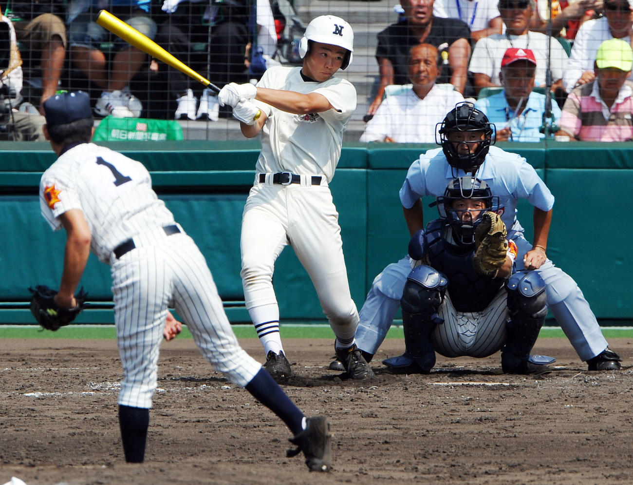 第91回全国高校野球選手権大会　日大三・山崎福也の打撃フォーム（2009年8月18日撮影）