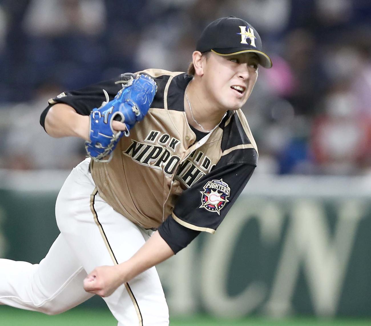 巨人対日本ハム　6回に登板の河野（撮影・黒川智章）