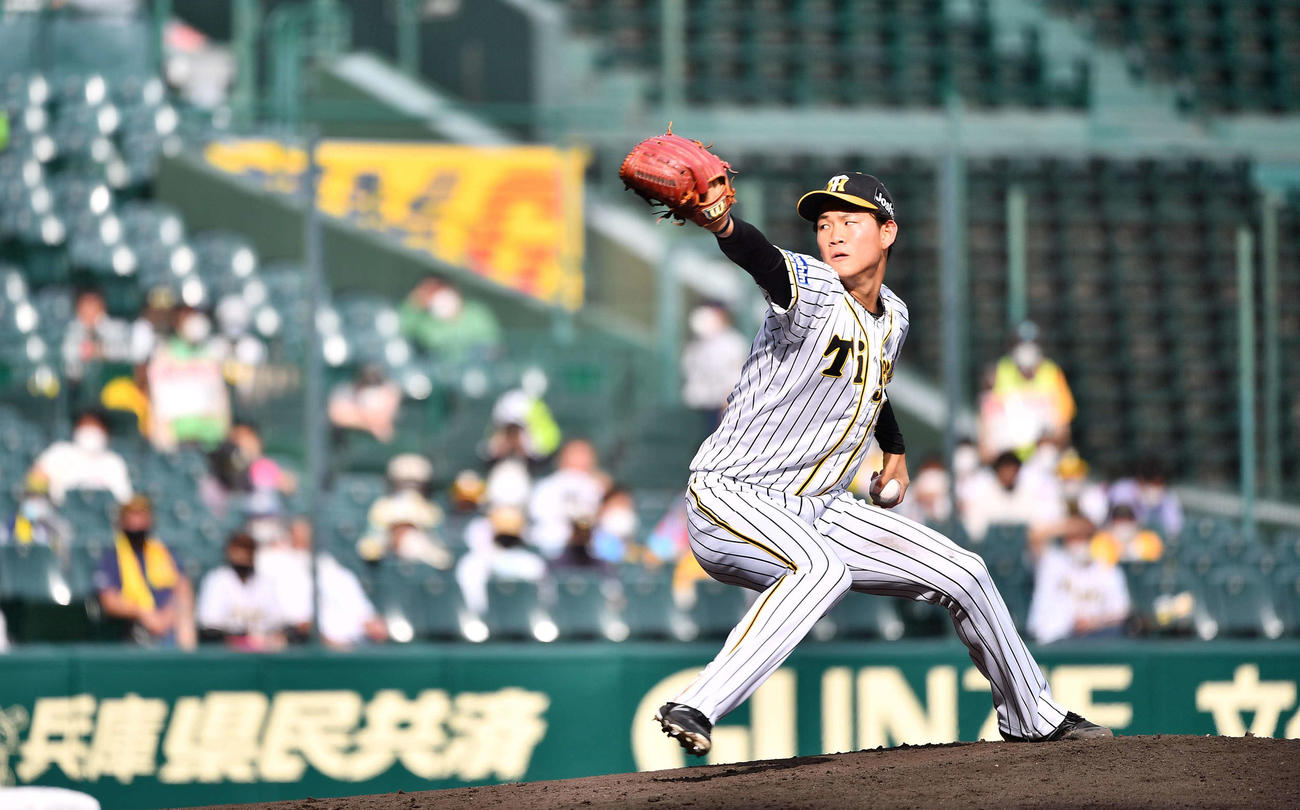 阪神対ソフトバンク　阪神3番手の及川（撮影・上田博志）