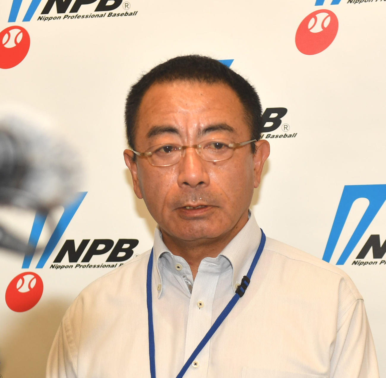 NPBの井原事務局長（2019年8月17日撮影）