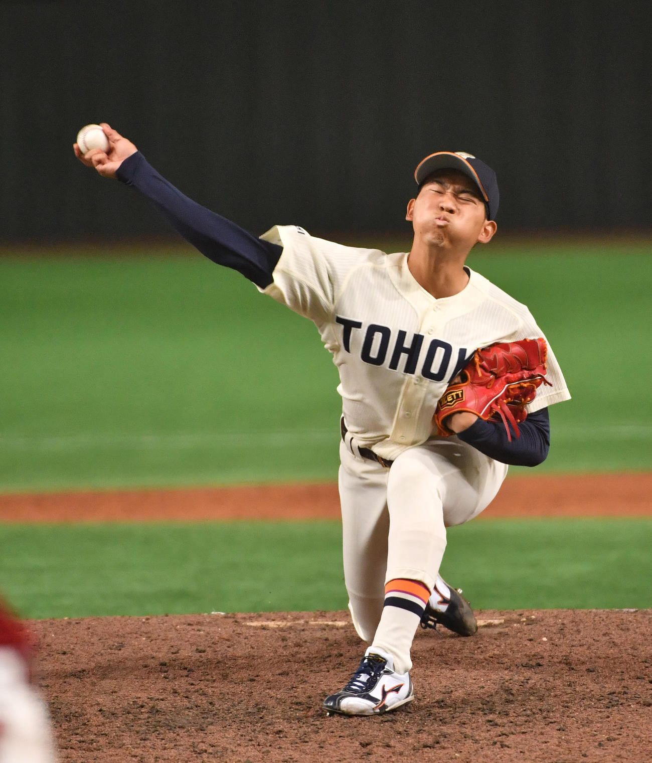 共栄大対東北福祉大　8回から登板した東北福祉大・椋木は154キロを出した（撮影・柴田隆二）