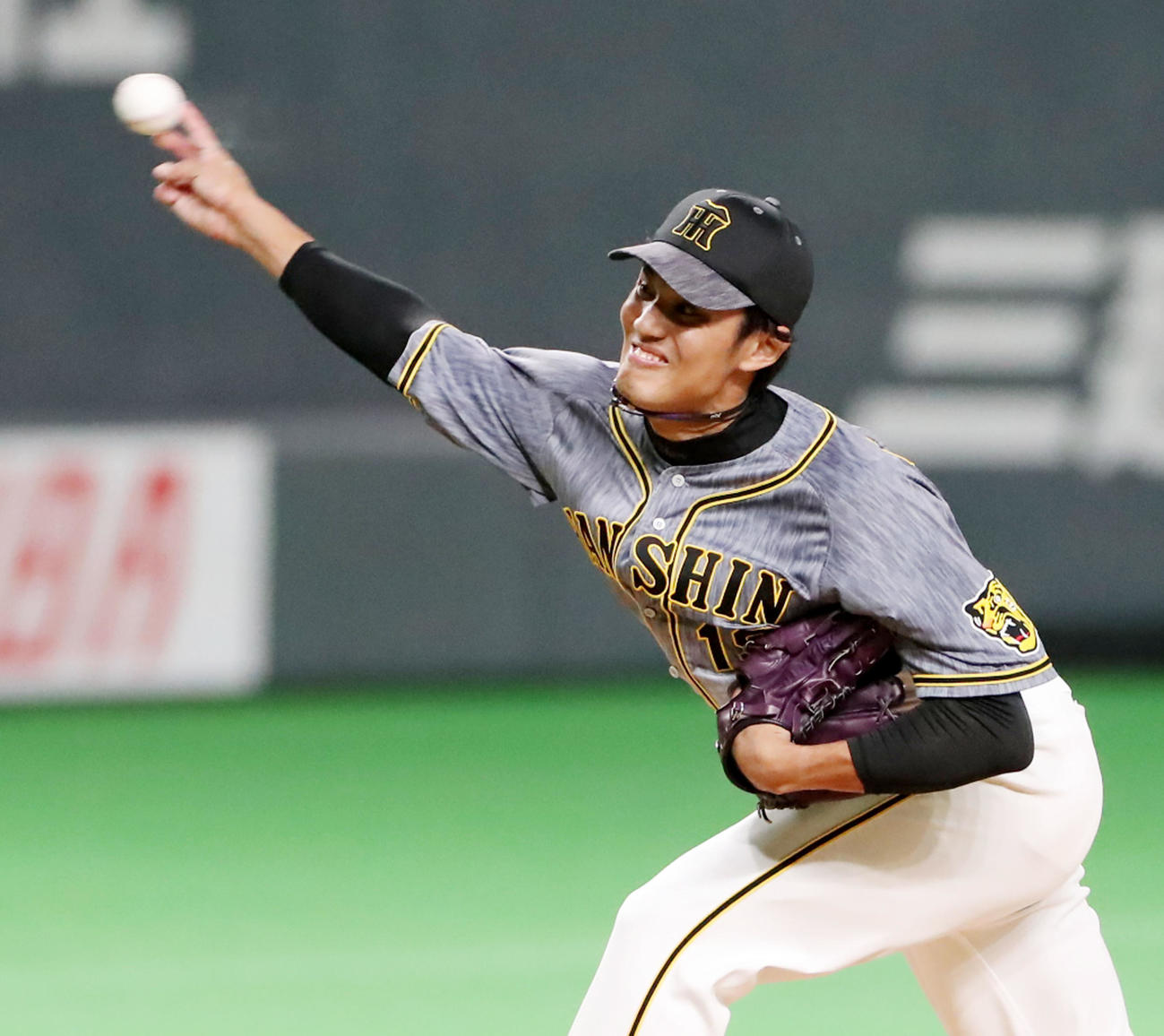 日本ハム対阪神　7回裏、阪神3番手で登板した藤浪（撮影・加藤哉）