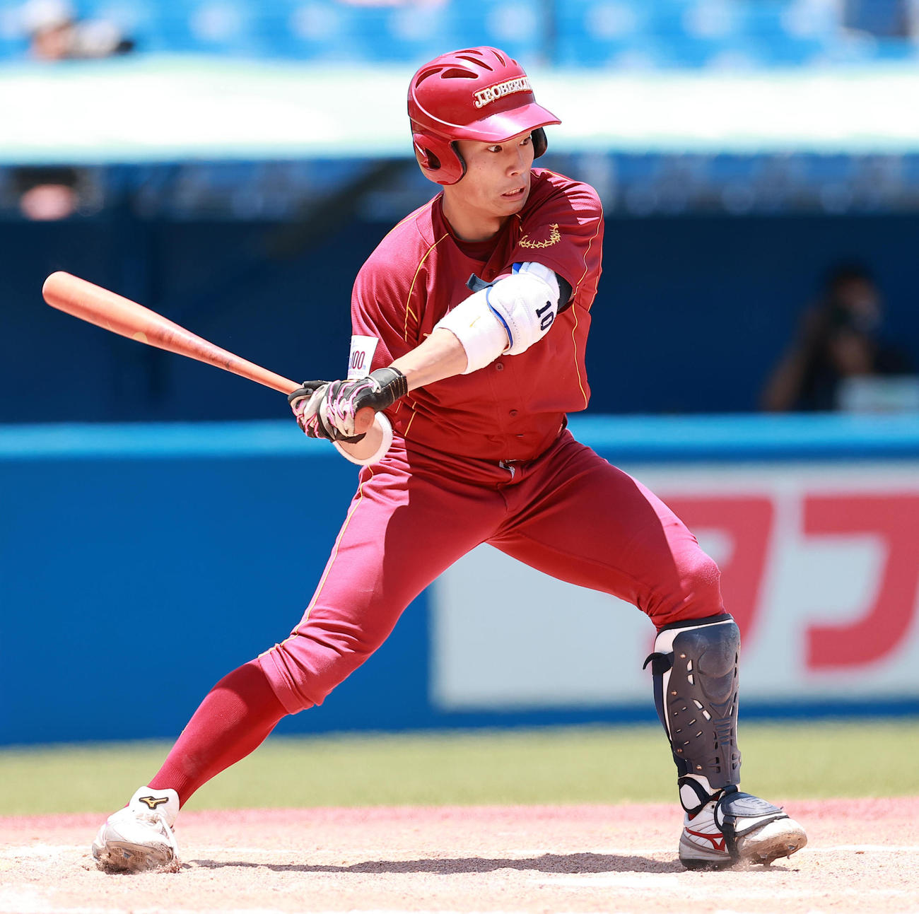 桜美林大対上武大　9回表桜美林大無死、代打で空振り三振に倒れる松江（撮影・野上伸悟）