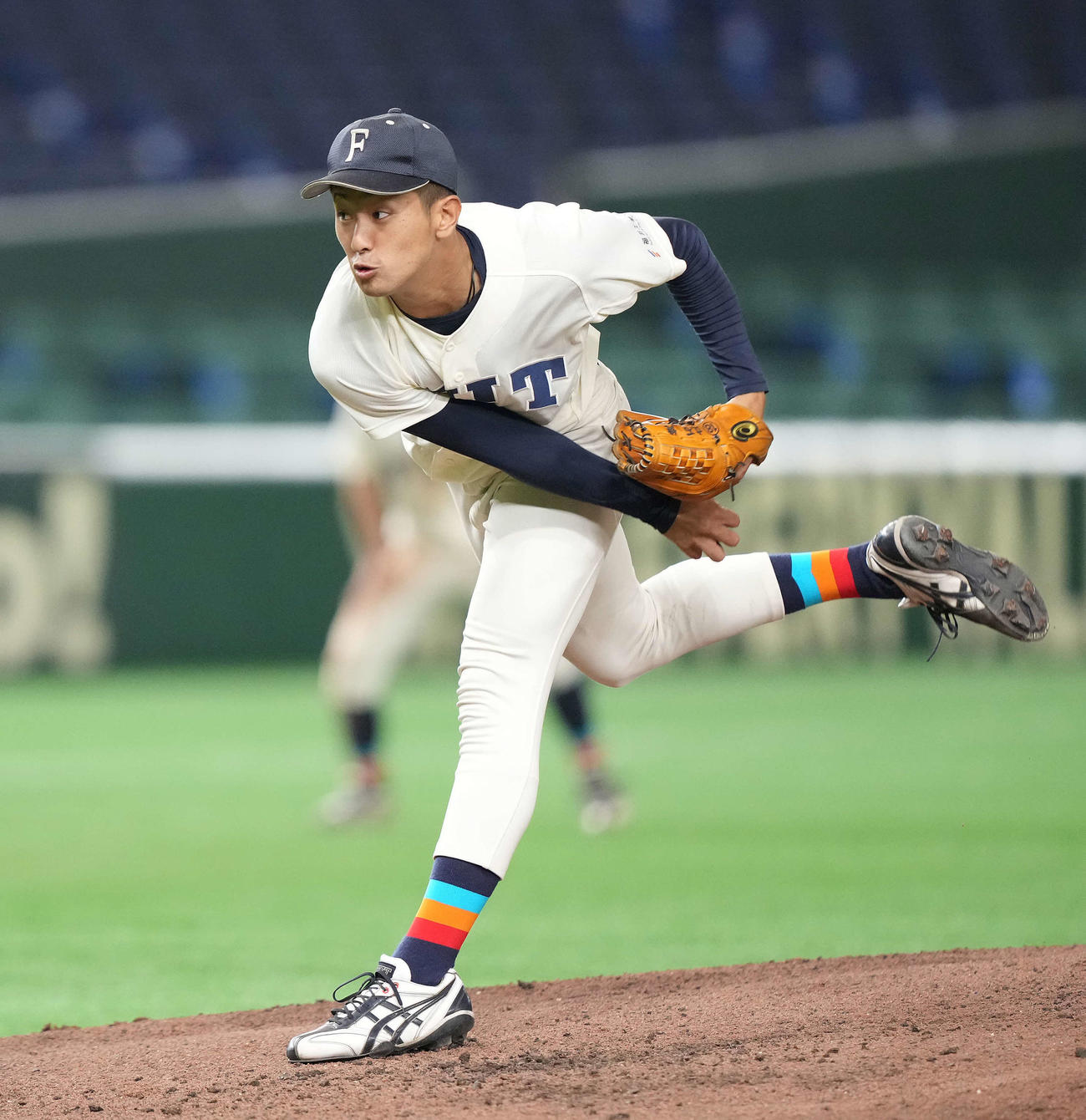 福井工大対大商大　5回裏途中から2番手で登板した福井工大・立石（撮影・鈴木みどり）