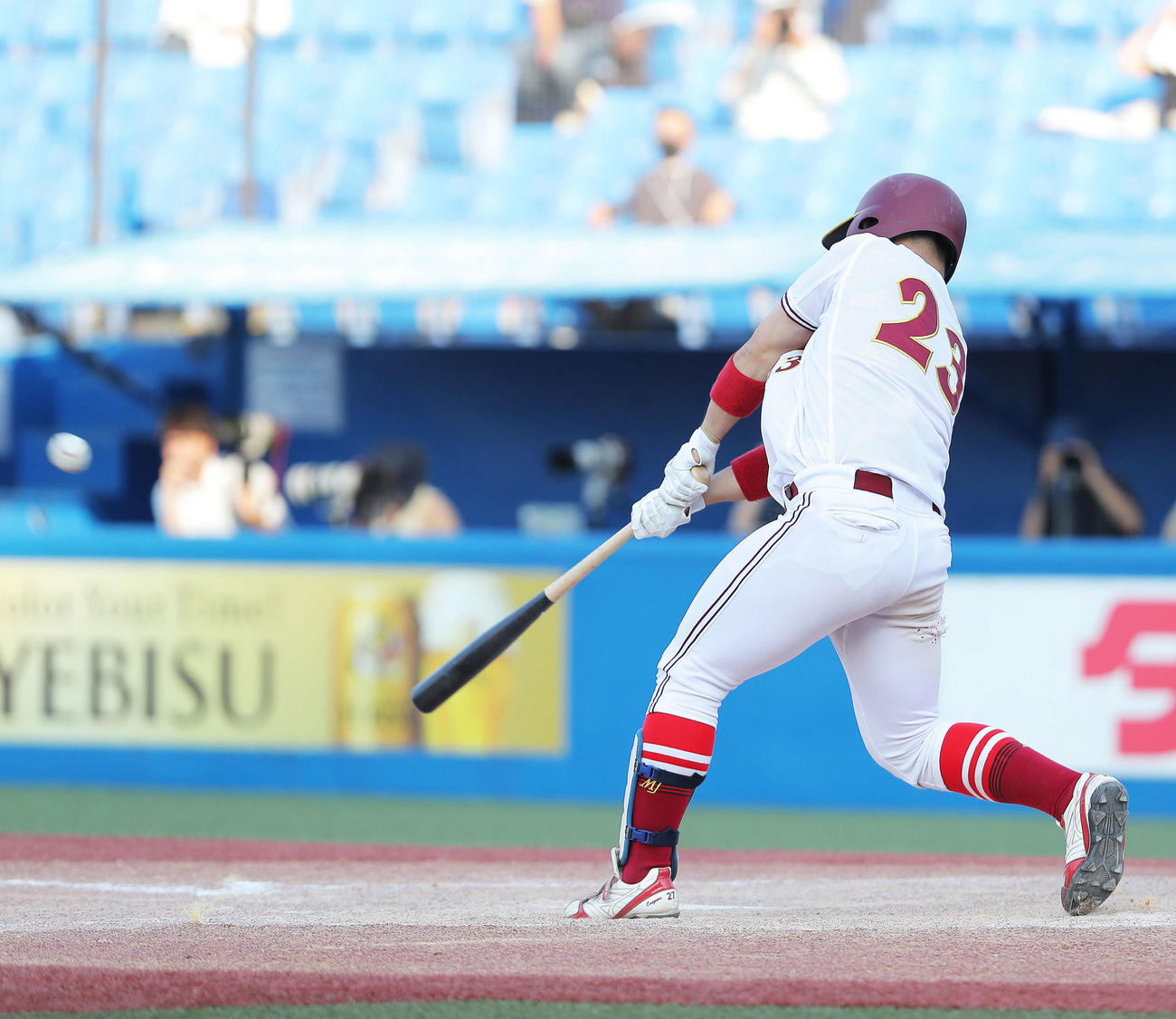 福井工大対名城大　5回裏名城大2死一、二塁、中越え3点本塁打を放つ大川（撮影・河田真司）