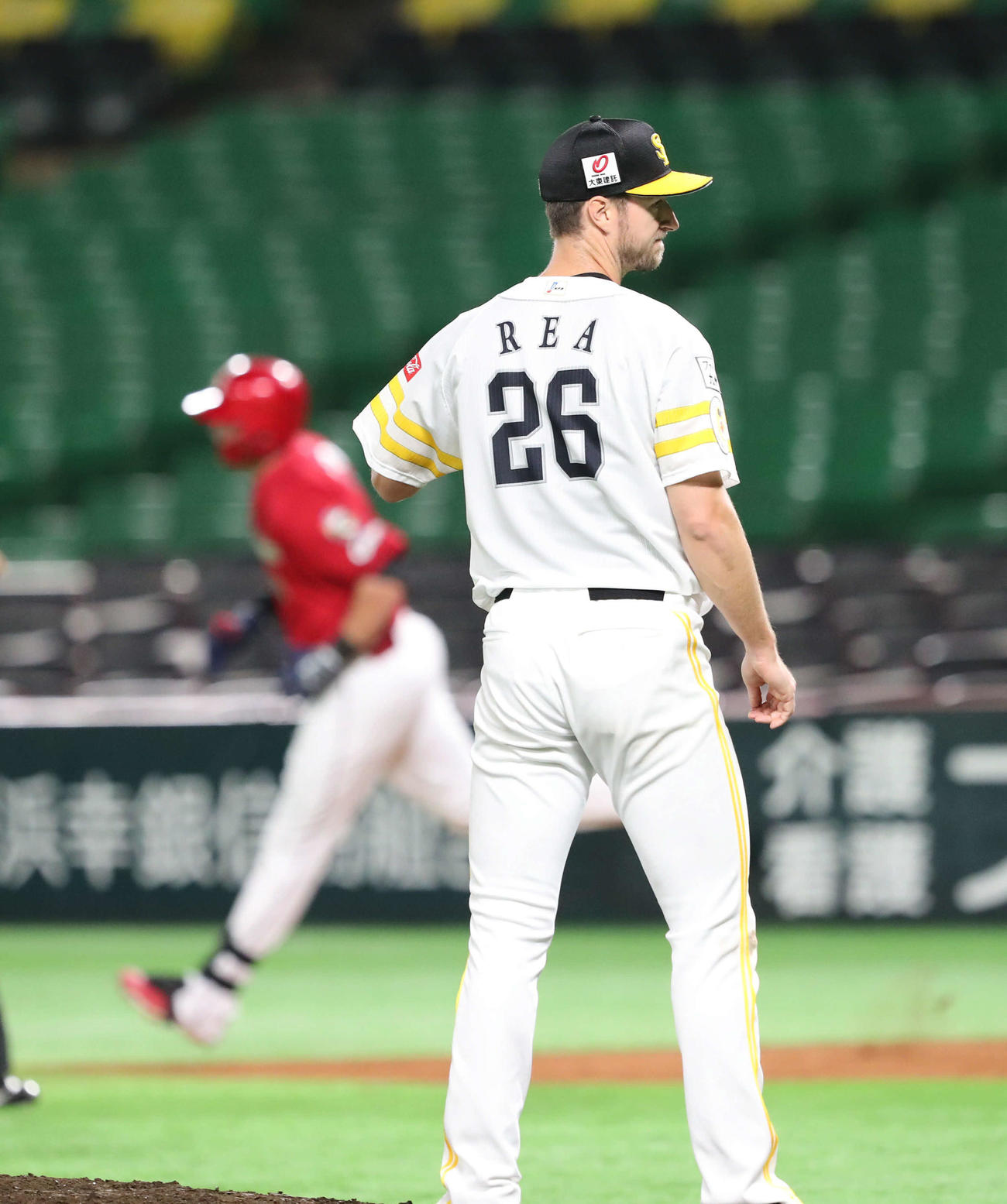 ソフトバンク対広島　3回表広島無死、レイはクロン（左）に右越え先制本塁打を浴びる（撮影・梅根麻紀）