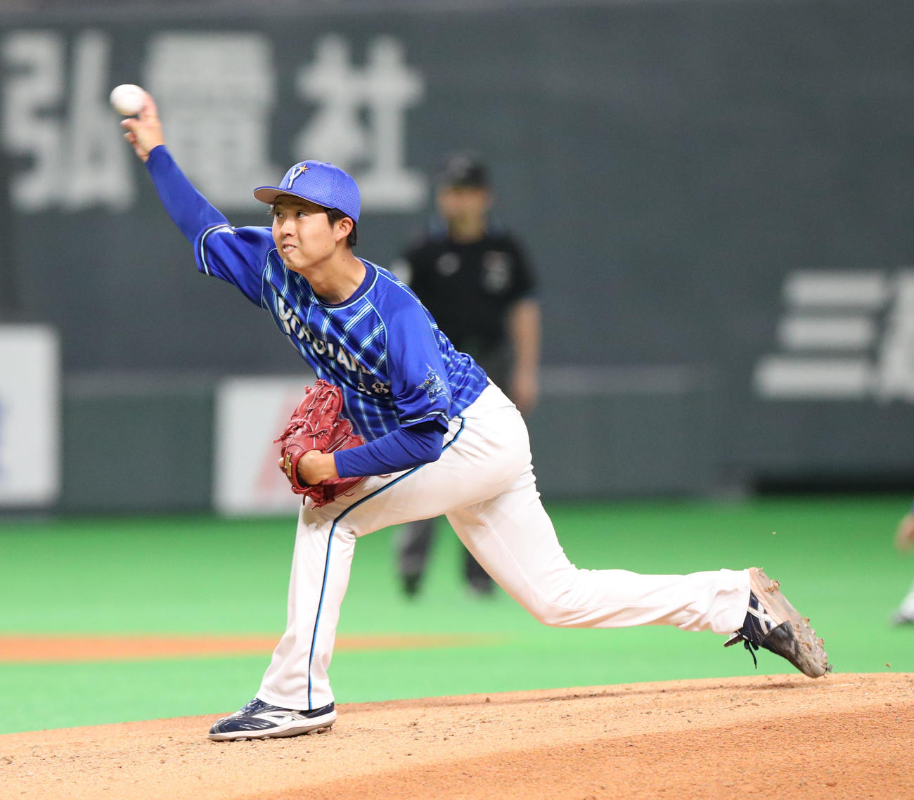 日本ハム対DeNA DeNA先発の京山（撮影・佐藤翔太）