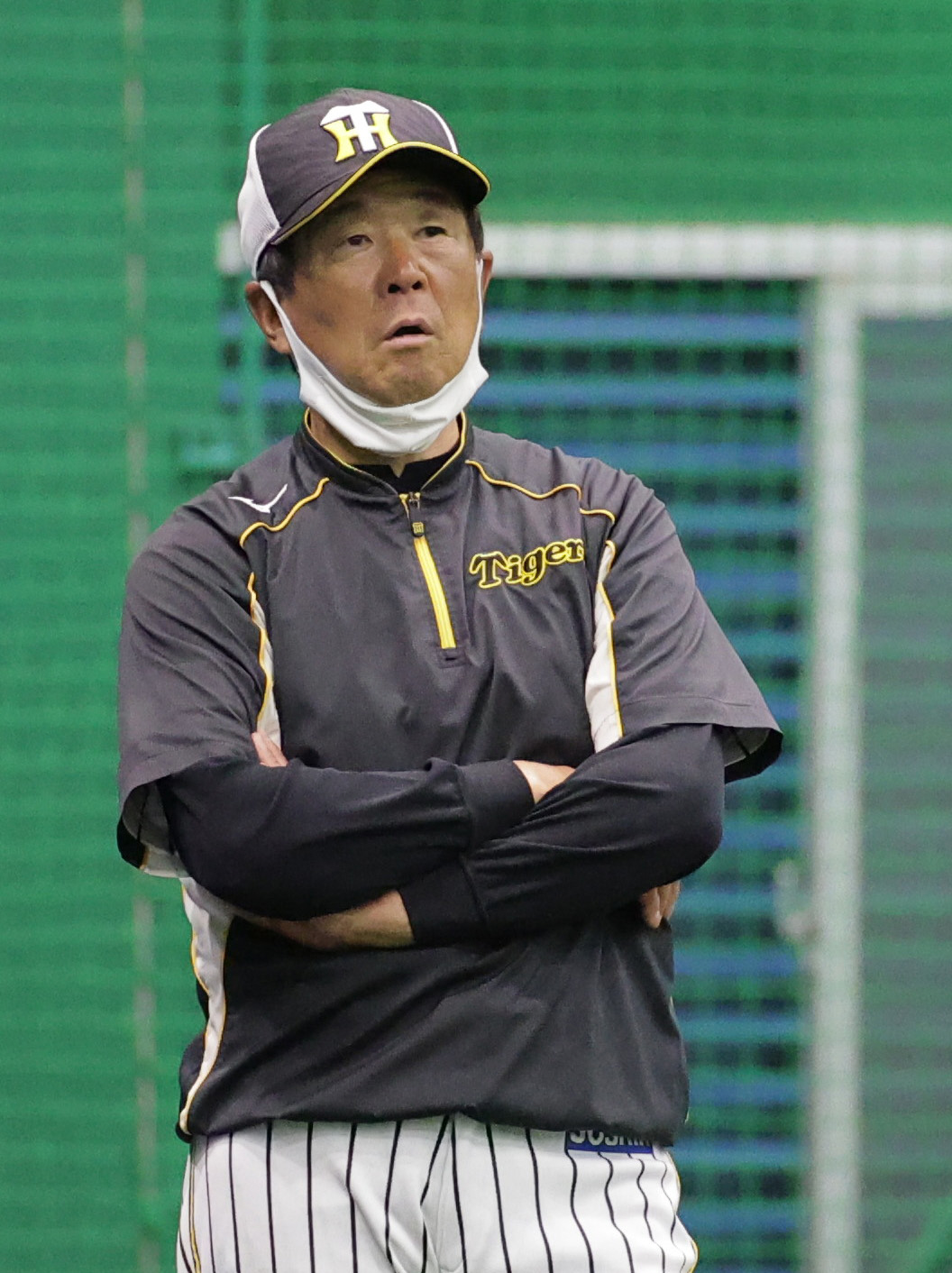 練習をみる平田2軍監督（2021年5月16日撮影）