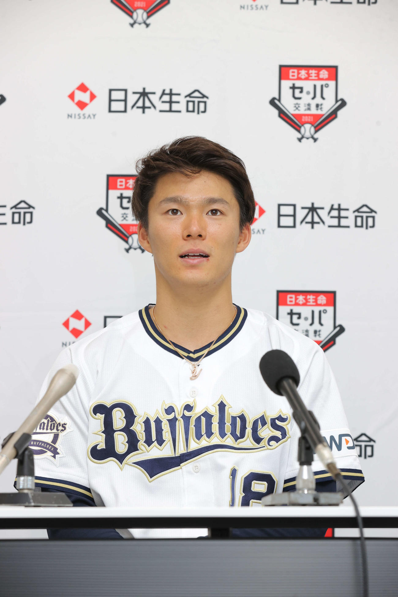交流戦MVPに選出され、会見に応じるオリックス山本由伸