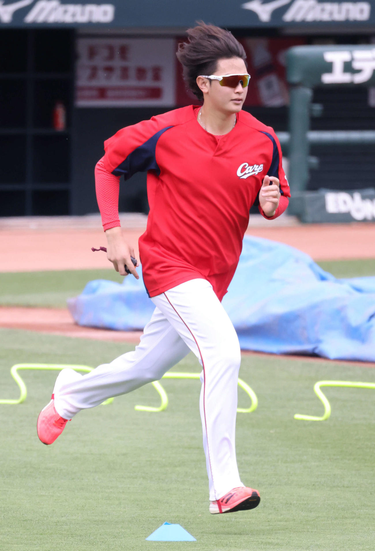 走り込む広島大道（撮影・加藤孝規）