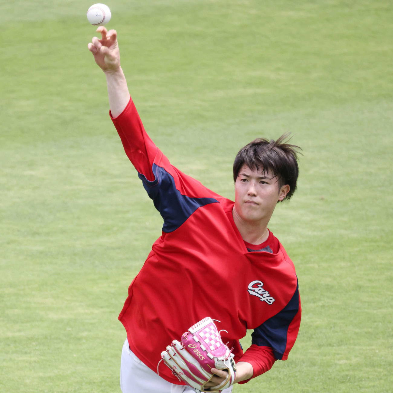 キャッチボールをする森下（撮影・加藤孝規）