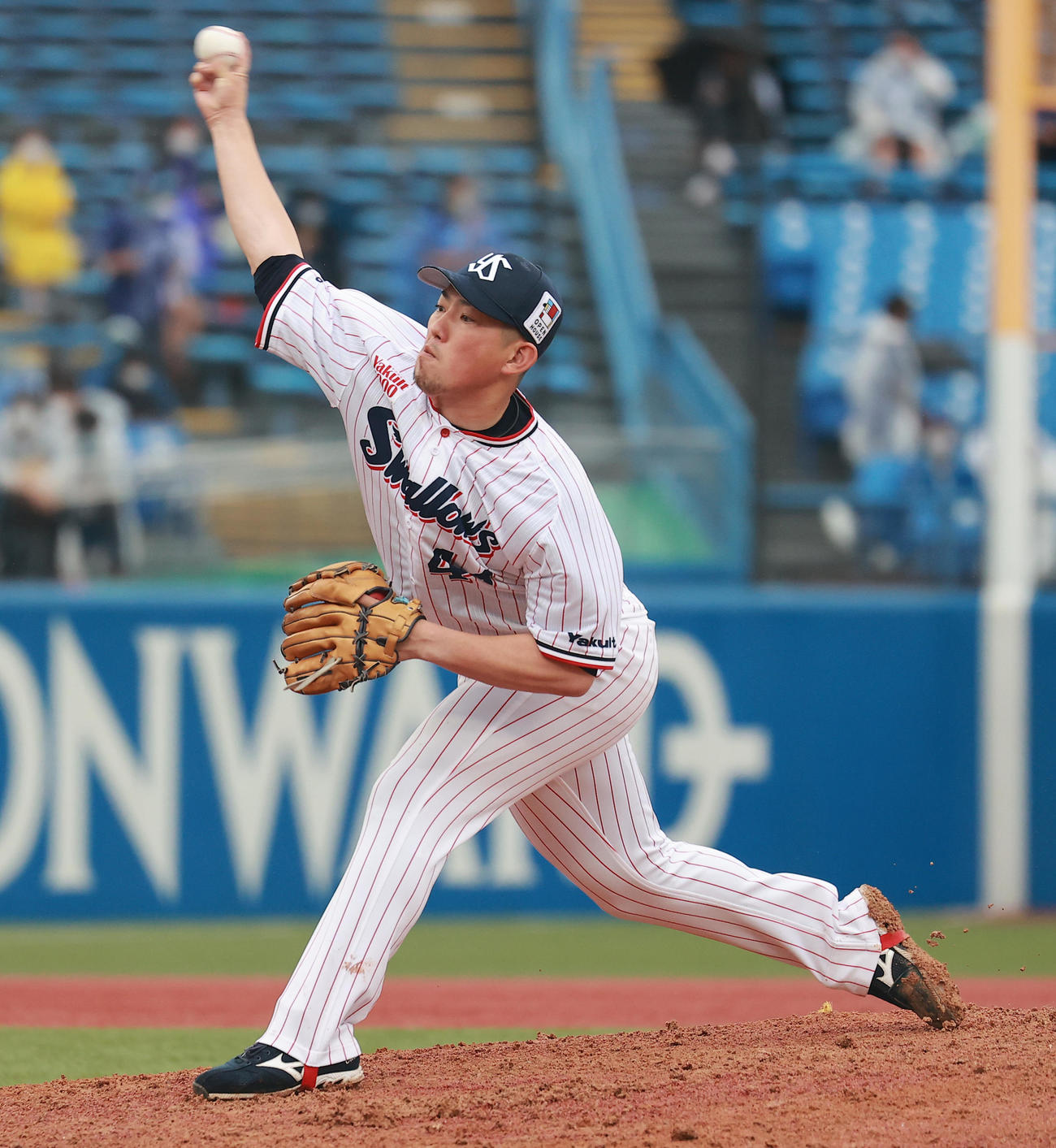 ヤクルト対中日　力投するヤクルト大西（撮影・野上伸悟）