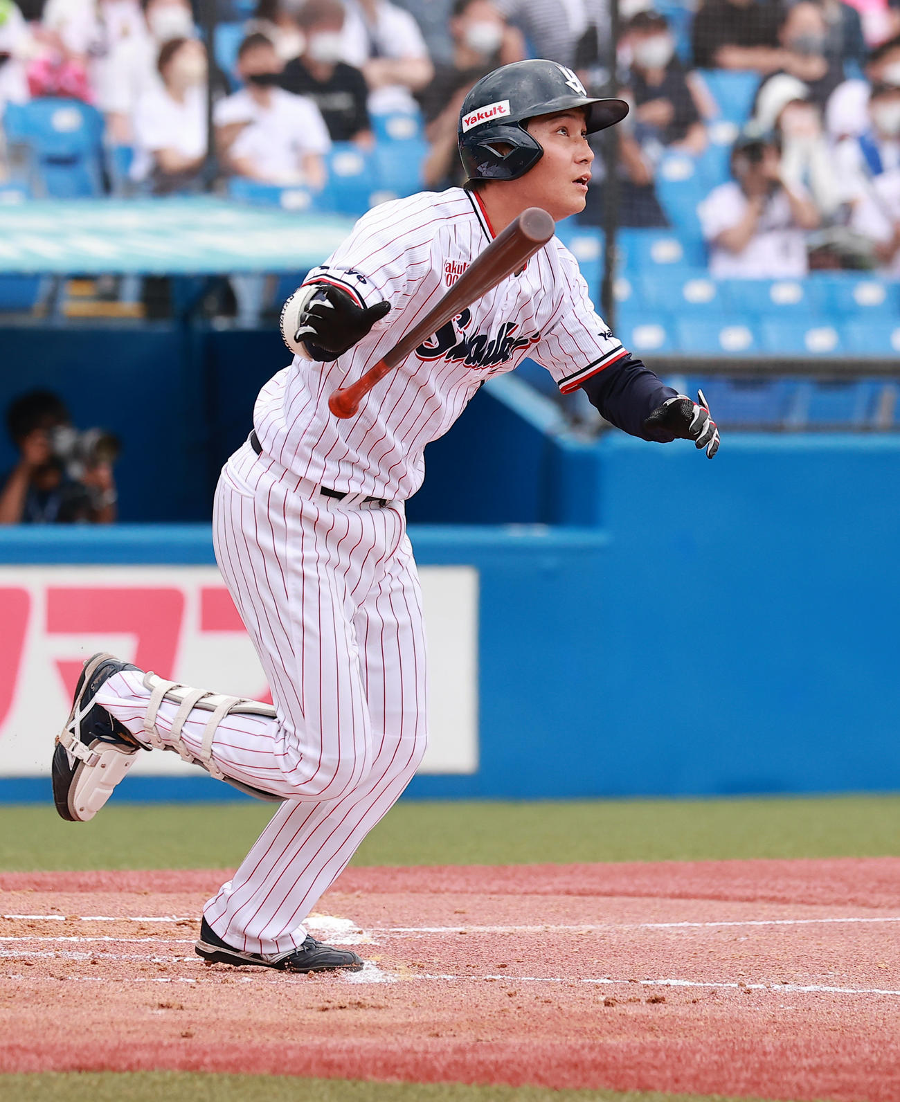 ヤクルト対中日　7回裏ヤクルト2死一塁、代打で右越え先制2点本塁打を放つ川端（撮影・野上伸悟）