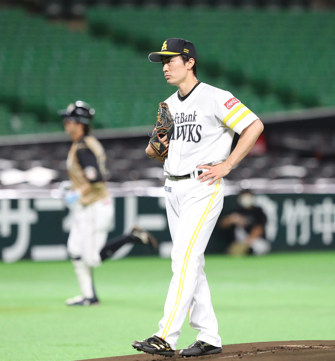 ソフトバンク対日本ハム　1回表日本ハム無死、ソフトバンク和田は浅間に右越え先制本塁打を浴びる（撮影・梅根麻紀）