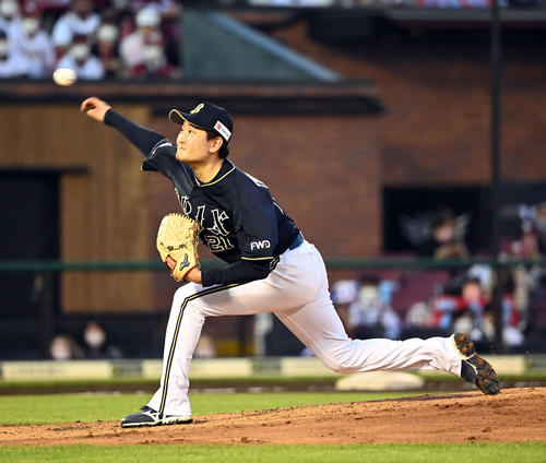 楽天対オリックス　オリックスの先発竹安（撮影・たえ見朱実）